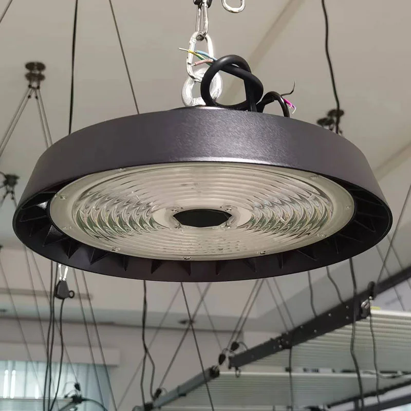 Full Spectrum UFO LED Grow Lights 100W-200W